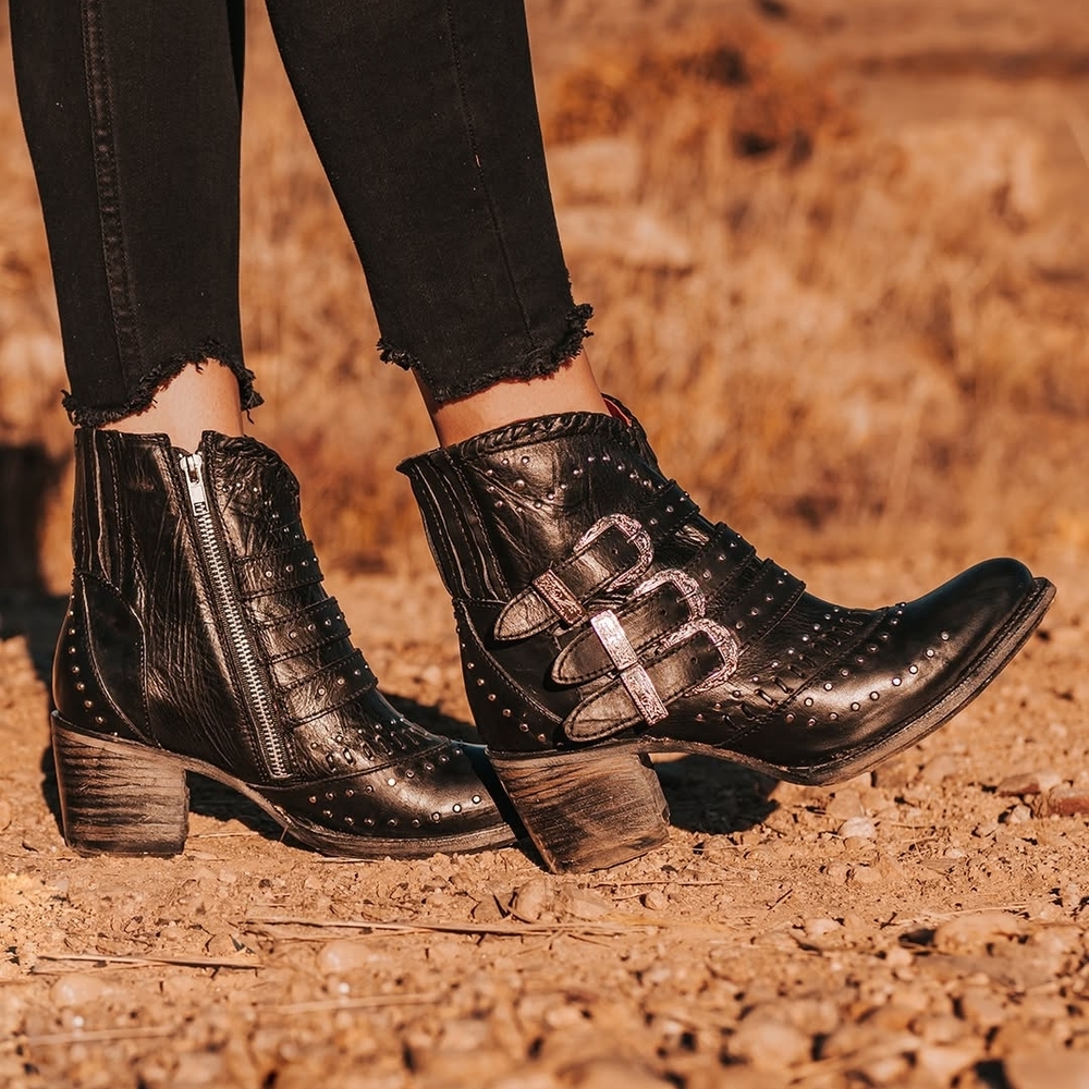 Freebird Savanna Women's Black Ankle Boots, Size 7, WINE